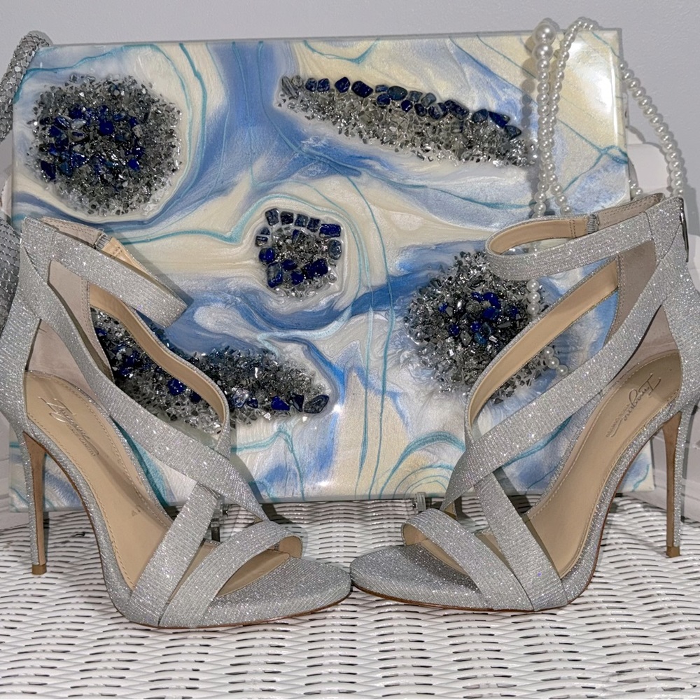 Imagine by Vince Camuto Silver strappy sparkly open toe heels